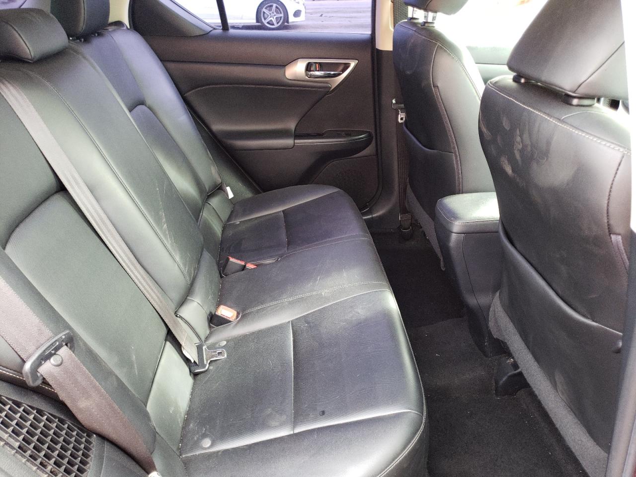 Photo 6 from auction – 2014 LEXUS CT 200 with VIN JTHKD5BH7E2187048