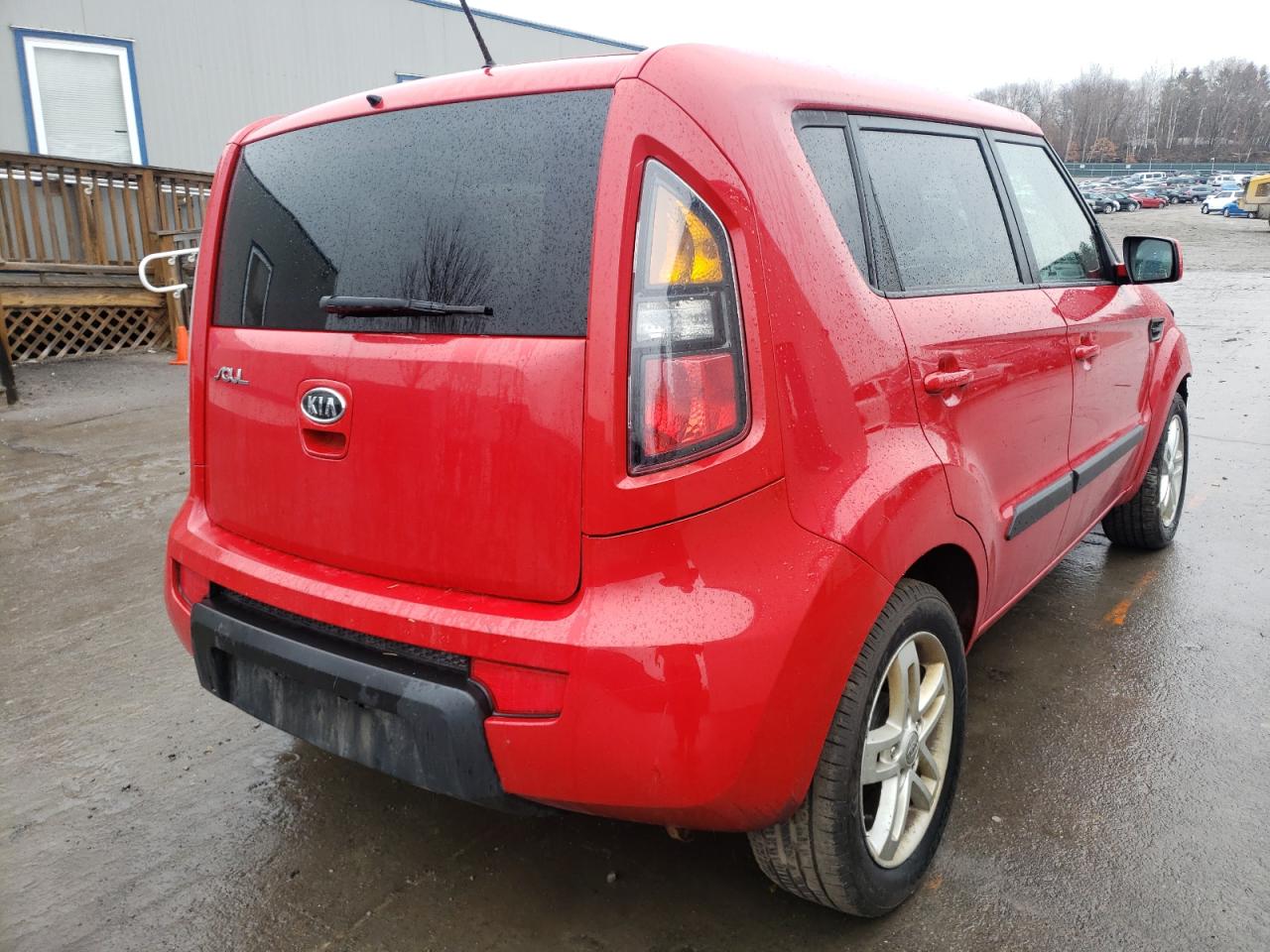 Photo 4 from auction – 2011 KIA SOUL with VIN KNDJT2A28B7223047