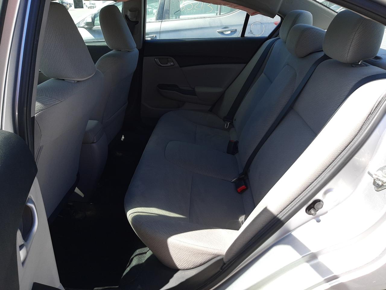 Photo 6 from auction – 2013 HONDA CIVIC LX with VIN 19XFB2F50DE211392