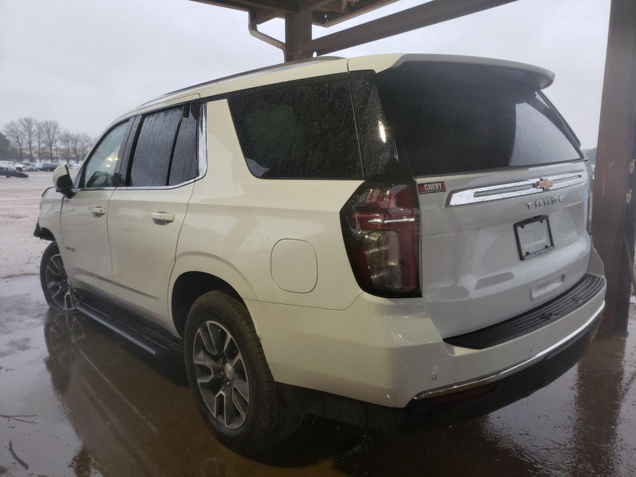 Photo 3 from auction – 2021 CHEVROLET TAHOE LS with VIN 1GNSCMKD6MR418479
