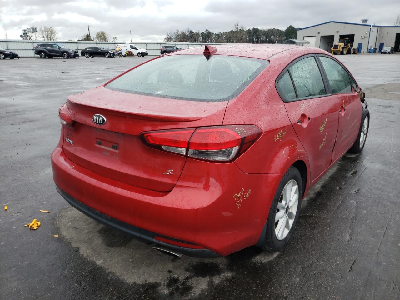 Photo 4 from auction – 2017 KIA FORTE LX with VIN 3KPFL4A72HE077427