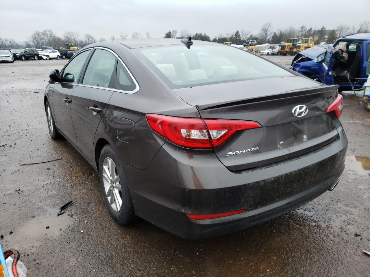 Photo 3 from auction – 2017 HYUNDAI SONATA SE with VIN 5NPE24AF4HH567286