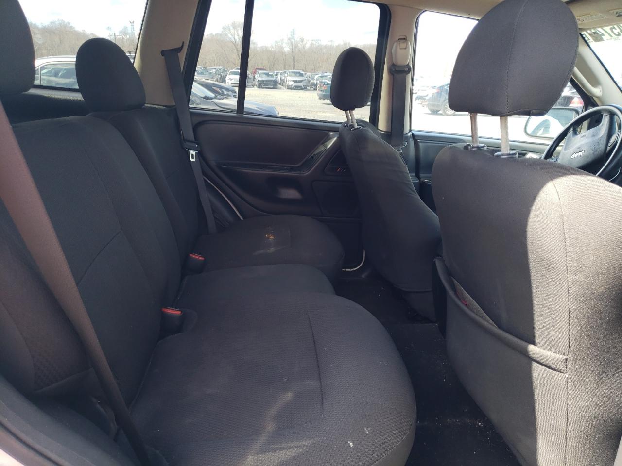Photo 6 from auction – 2004 JEEP CHERK LAR with VIN 1J4GW48S54C291846