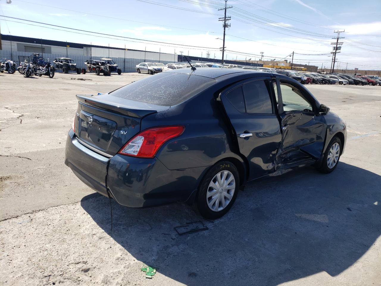 Photo 4 from auction – 2017 NISSAN VERSA S with VIN 3N1CN7AP7HL811363