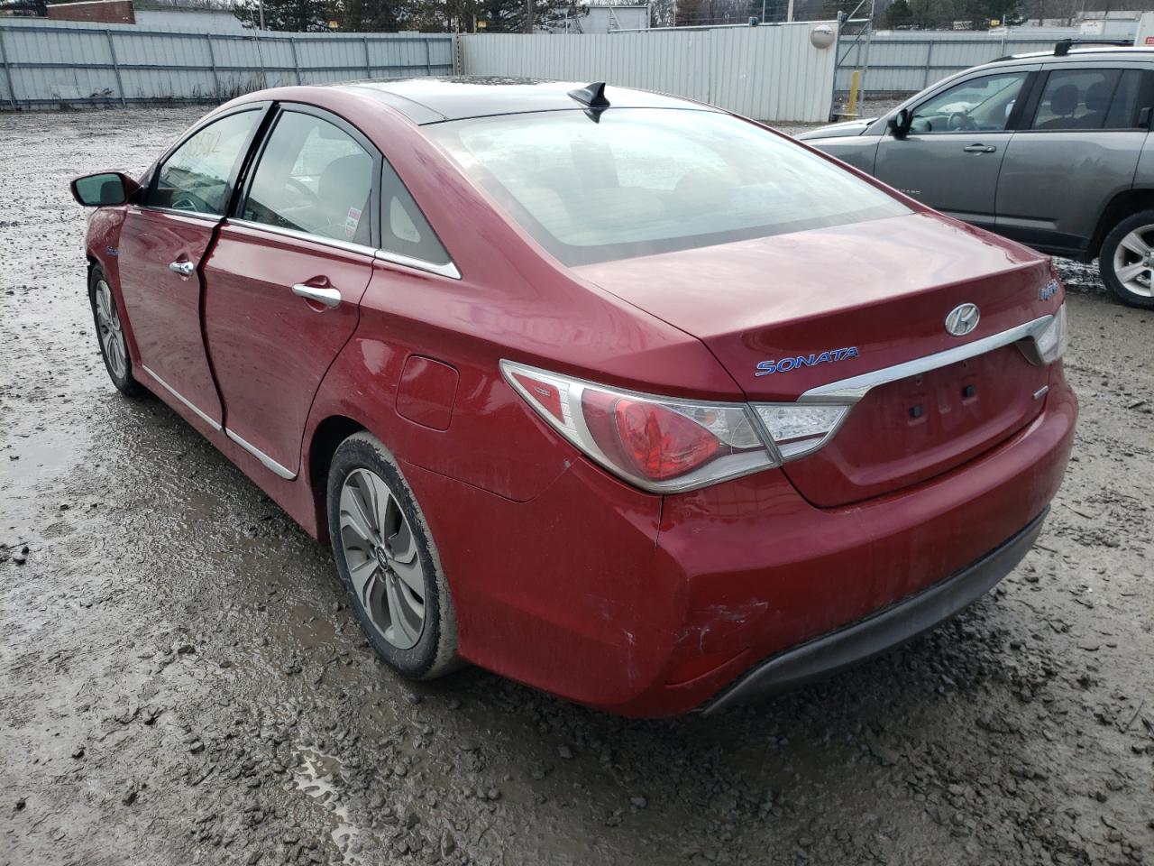 Photo 3 from auction – 2013 HYUNDAI SONATA HYB with VIN KMHEC4A44DA066830