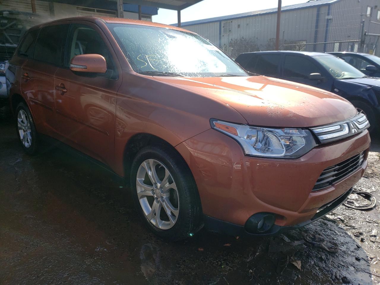 MITSUBISHI OUTLANDER 2014 with VIN JA4AZ3A36EZ011635 - Photo from auction