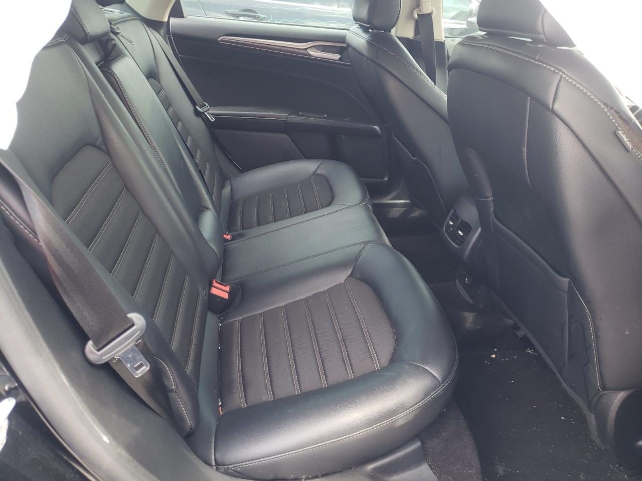 Photo 6 from auction – 2017 FORD FUSION SE with VIN 3FA6P0HDXHR406611