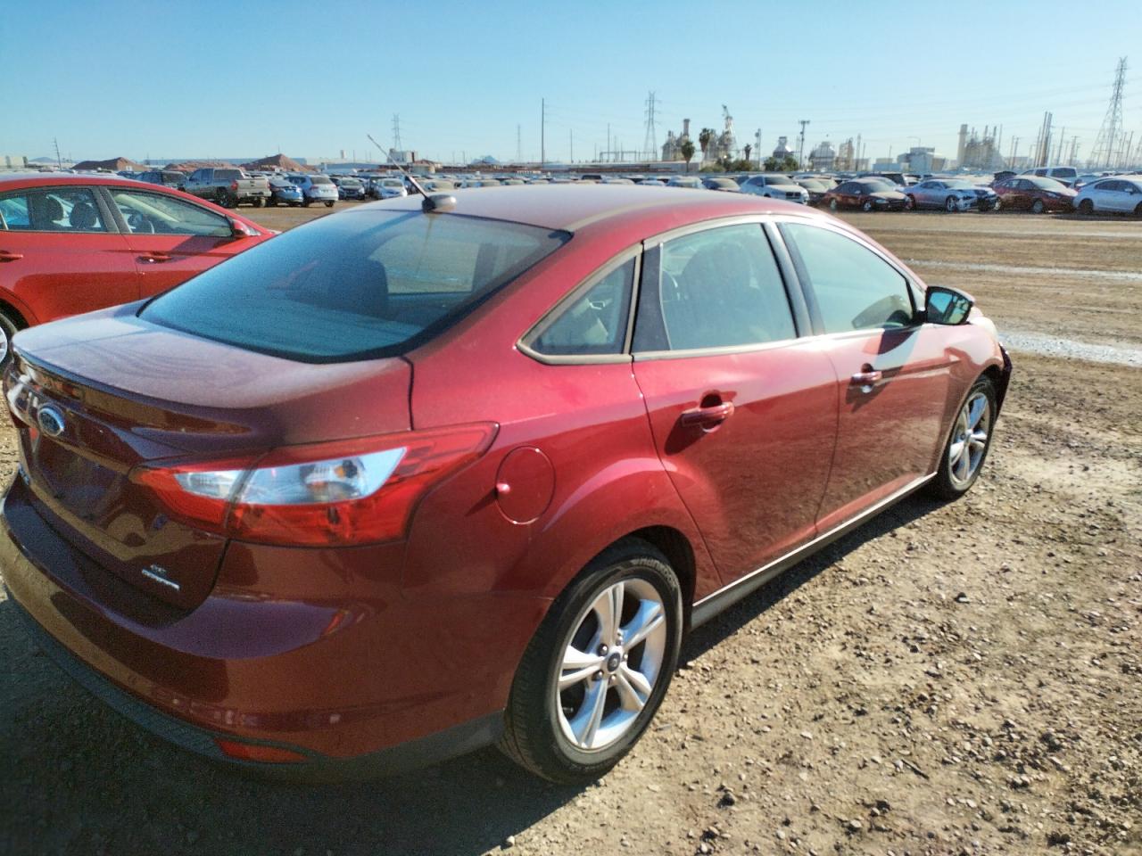 Photo 4 from auction – 2014 FORD FOCUS SE with VIN 1FADP3F29EL221177