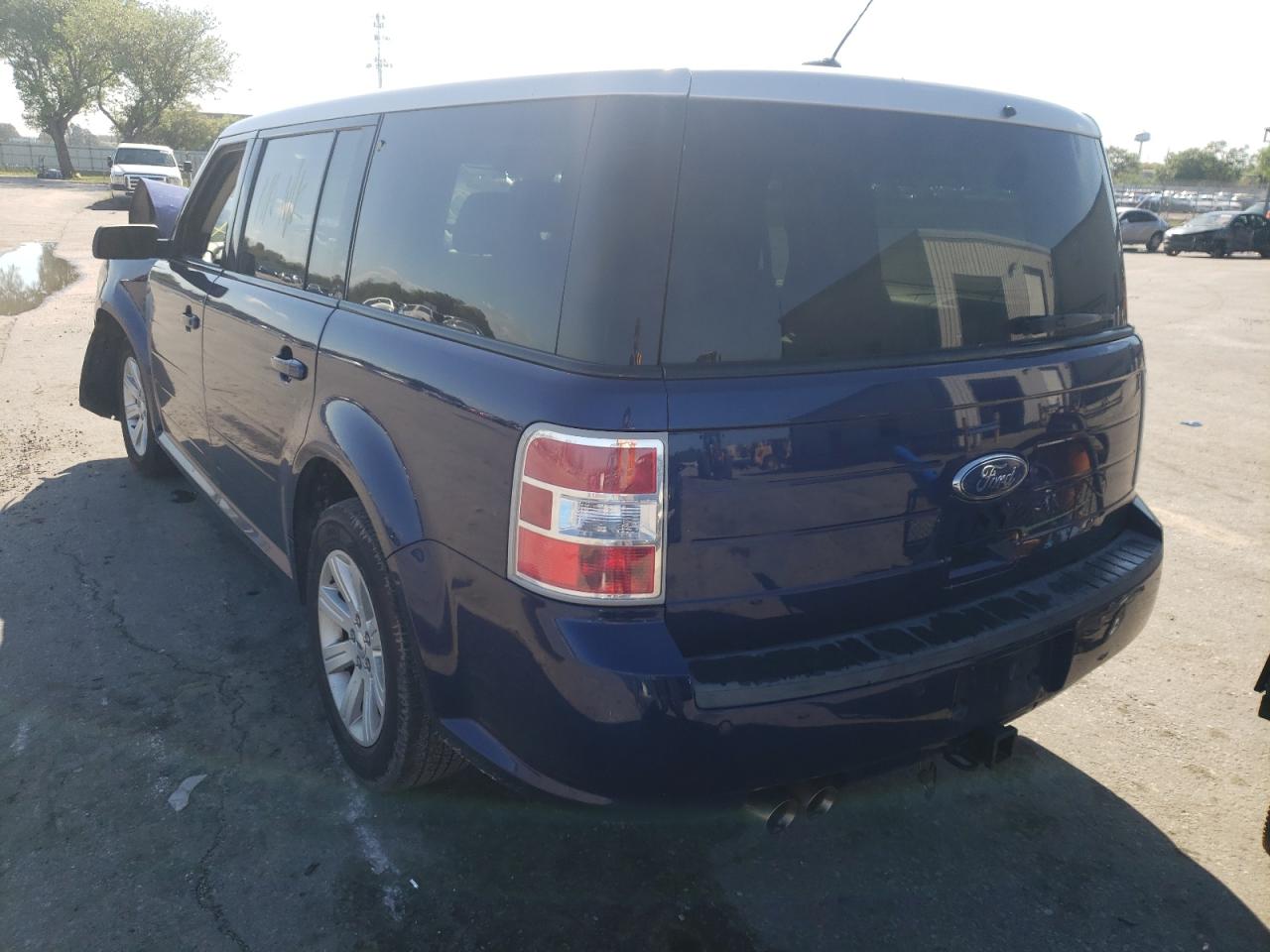 Photo 3 from auction – 2011 FORD FLEX SE with VIN 2FMGK5BC5BBD21395