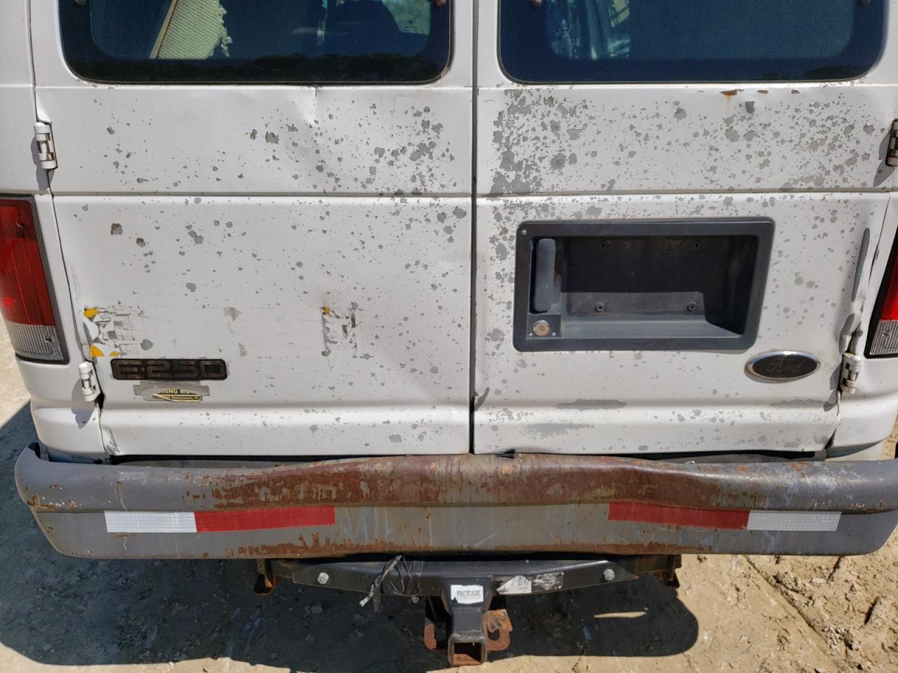 Photo 9 from auction – 2004 FORD ECONOLINE with VIN 1FTNS24W64HB21830