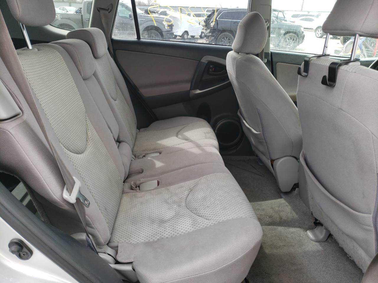 Zdjęcie 6 z aukcji – 2007 TOYOTA RAV4 z VIN JTMBD33V876031901