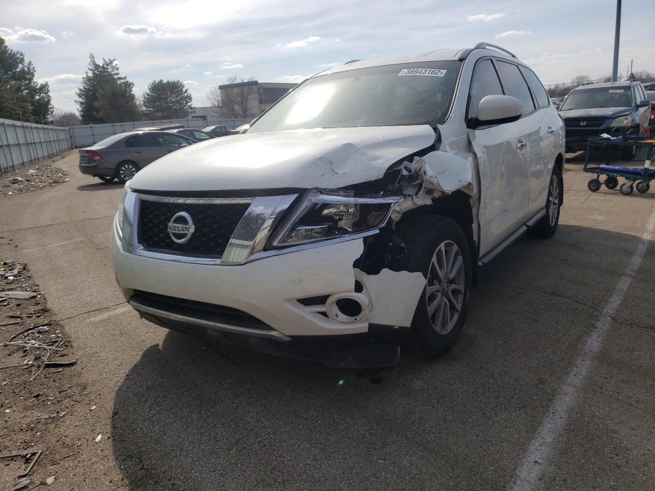 Photo 2 from auction – 2016 NISSAN PATHFINDER with VIN 5N1AR2MM6GC657568