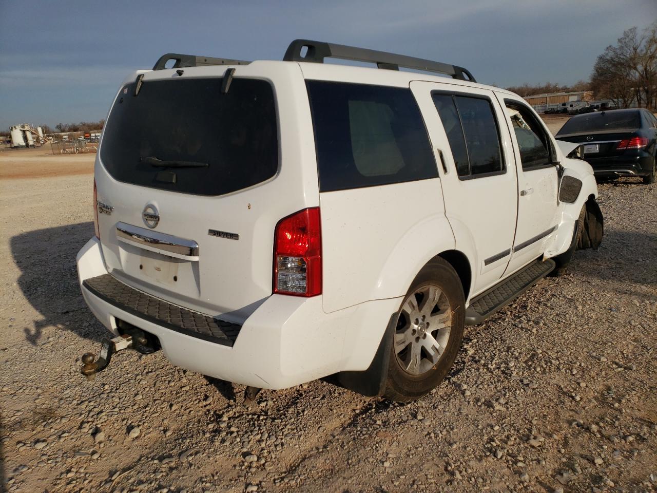 Photo 4 from auction – 2011 NISSAN PATHFINDER with VIN 5N1AR1NN8BC635033