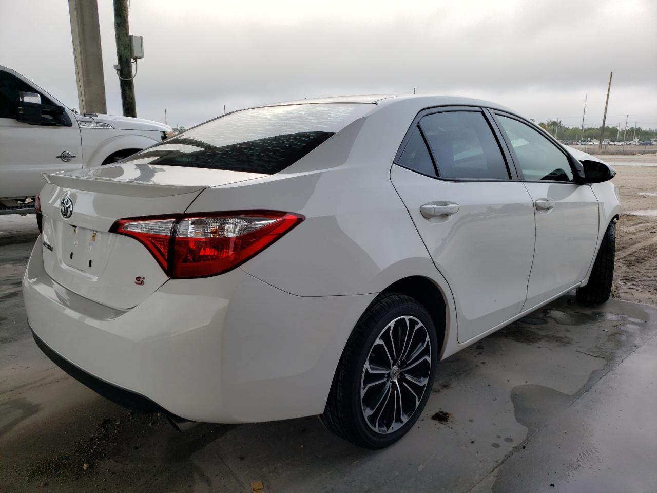 Photo 4 from auction – 2016 TOYOTA COROLLA L with VIN 2T1BURHE3GC567434