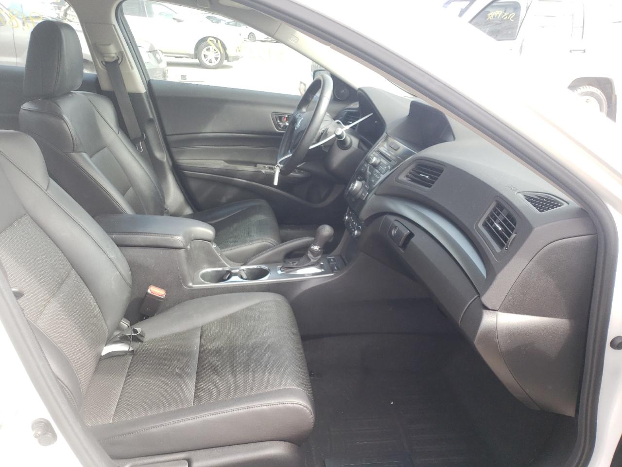 Photo 5 from auction – 2014 ACURA ILX 20 with VIN 19VDE1F30EE009945