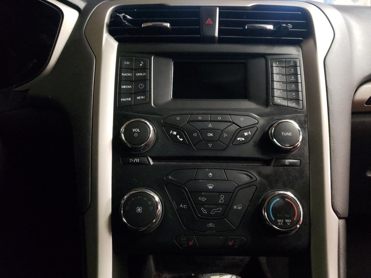 Photo 9 from auction – 2013 FORD FUSION SE with VIN 3FA6P0HR5DR247387