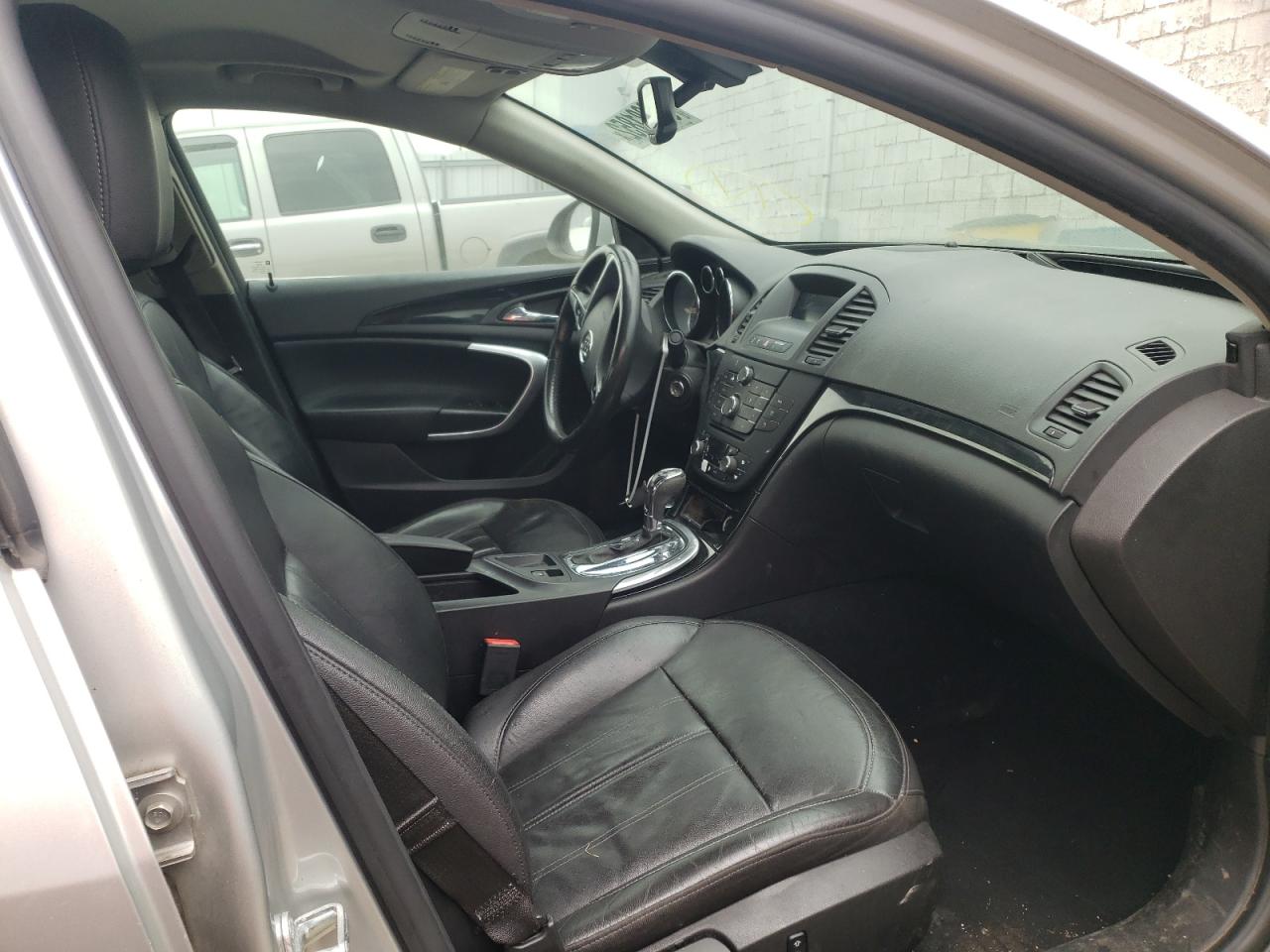 Photo 5 from auction – 2011 BUICK REGAL CXL with VIN W04GN5EC4B1136381