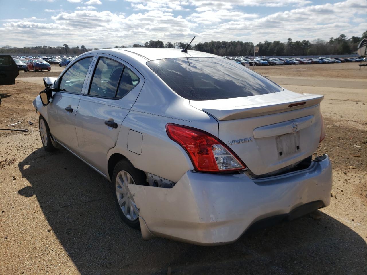 Photo 3 from auction – 2017 NISSAN VERSA S with VIN 3N1CN7AP6HL908683