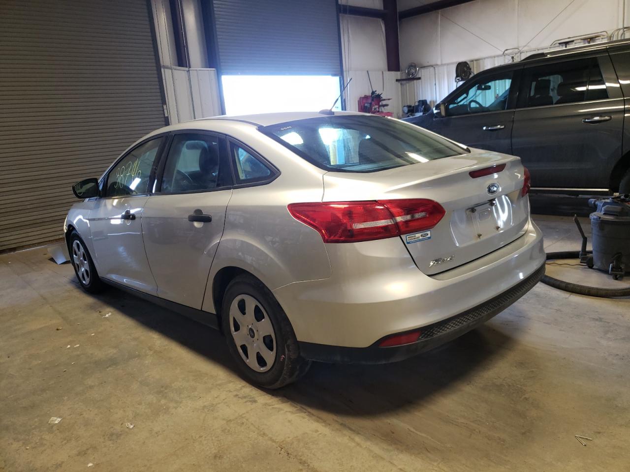 Photo 3 from auction – 2018 FORD FOCUS S with VIN 1FADP3E26JL217857