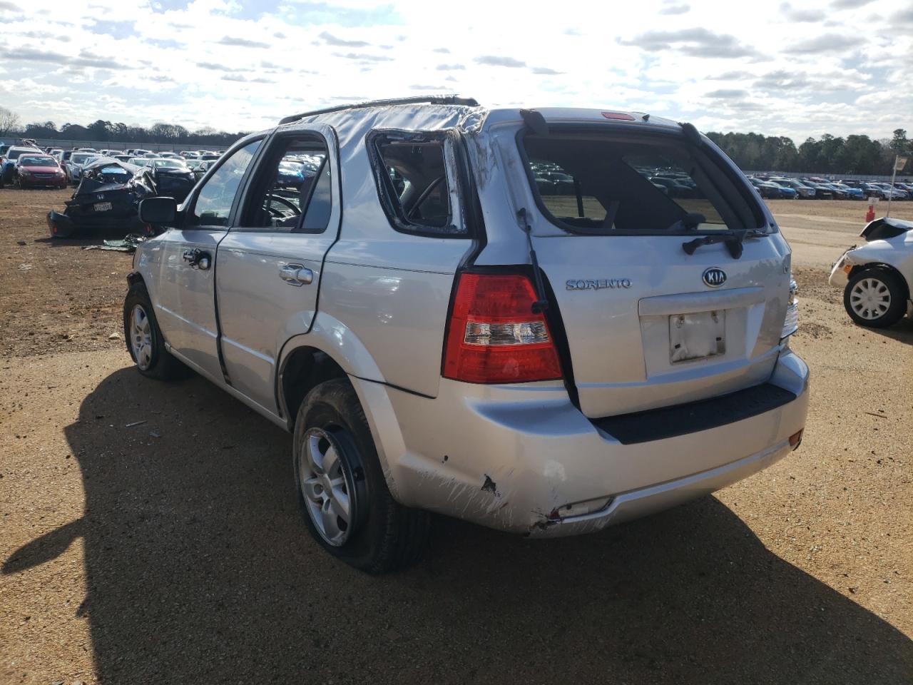 Photo 3 from auction – 2009 KIA SORENTO LX with VIN KNDJD735495878295