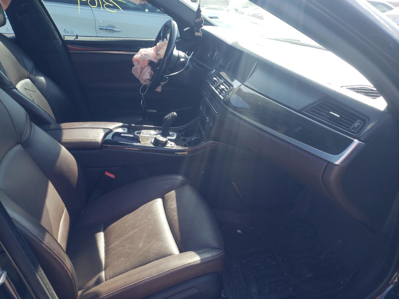 Photo 5 from auction – 2014 BMW 550 I with VIN WBAKN9C52ED682155