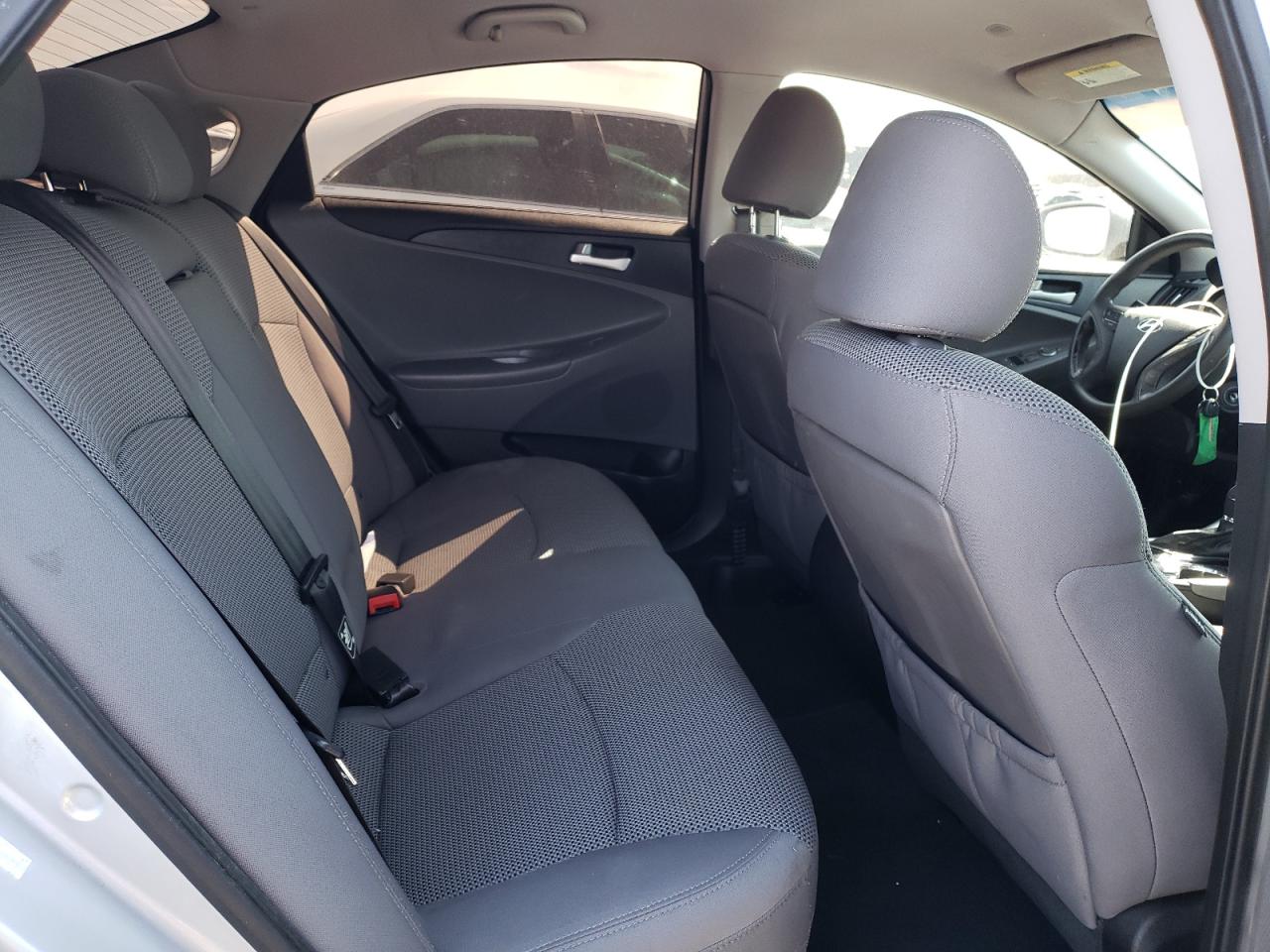 Photo 6 from auction – 2011 HYUNDAI SONATA GLS with VIN 5NPEB4AC1BH164850