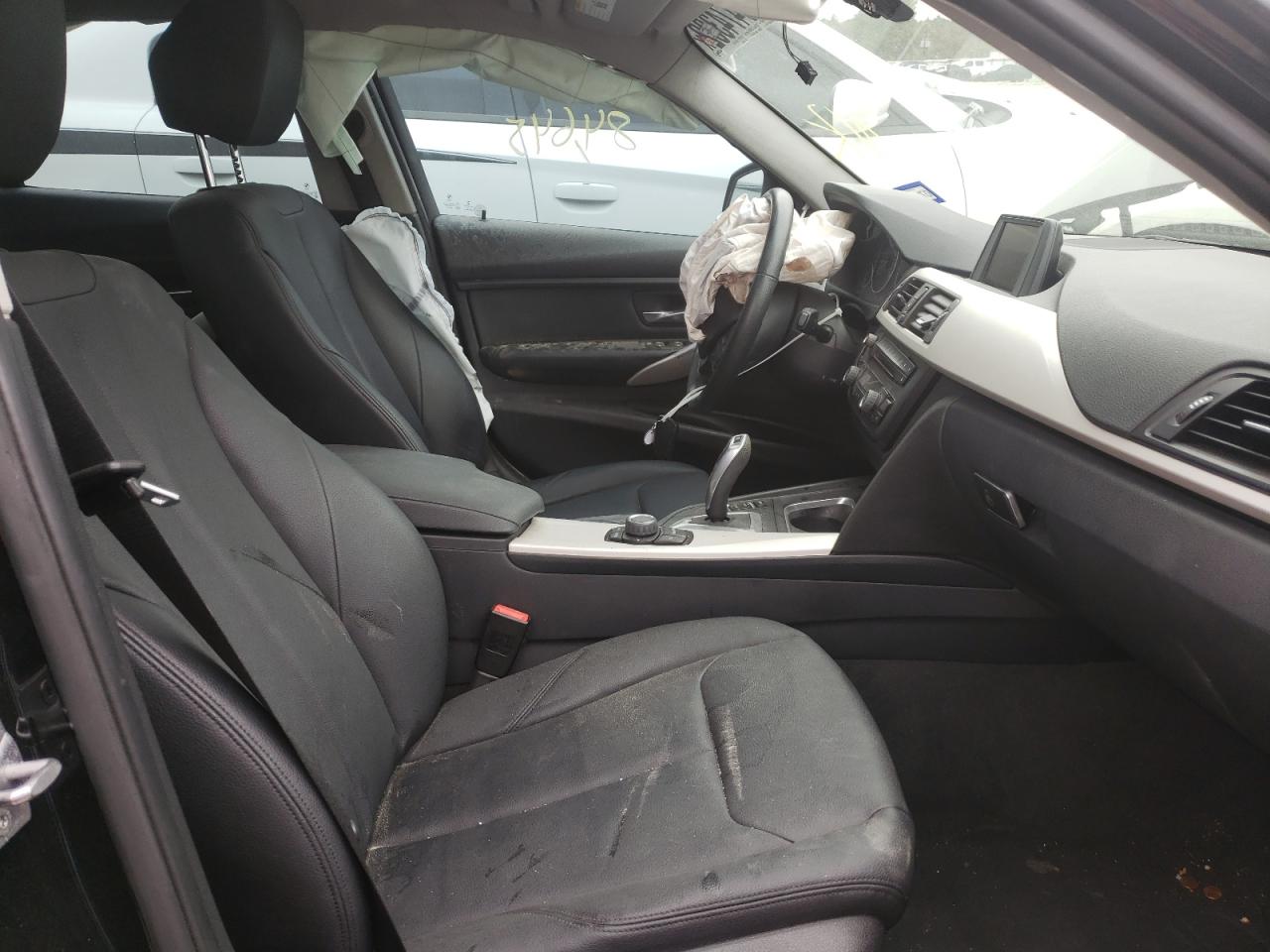Photo 5 from auction – 2014 BMW 320 I with VIN WBA3B1G57ENS81400