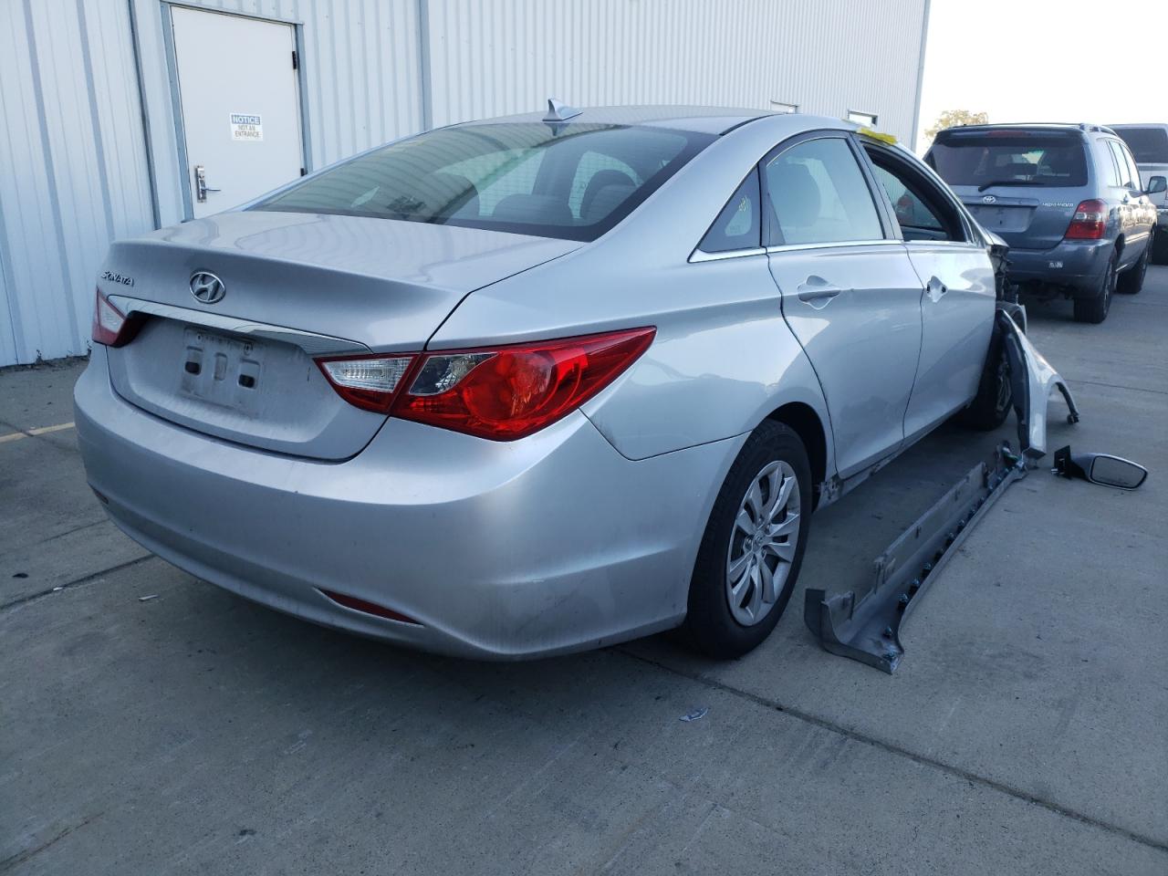 صورة رقم 4 من المزاد - 2012 HYUNDAI SONATA GLS مع VIN 5NPEB4AC8CH334865
