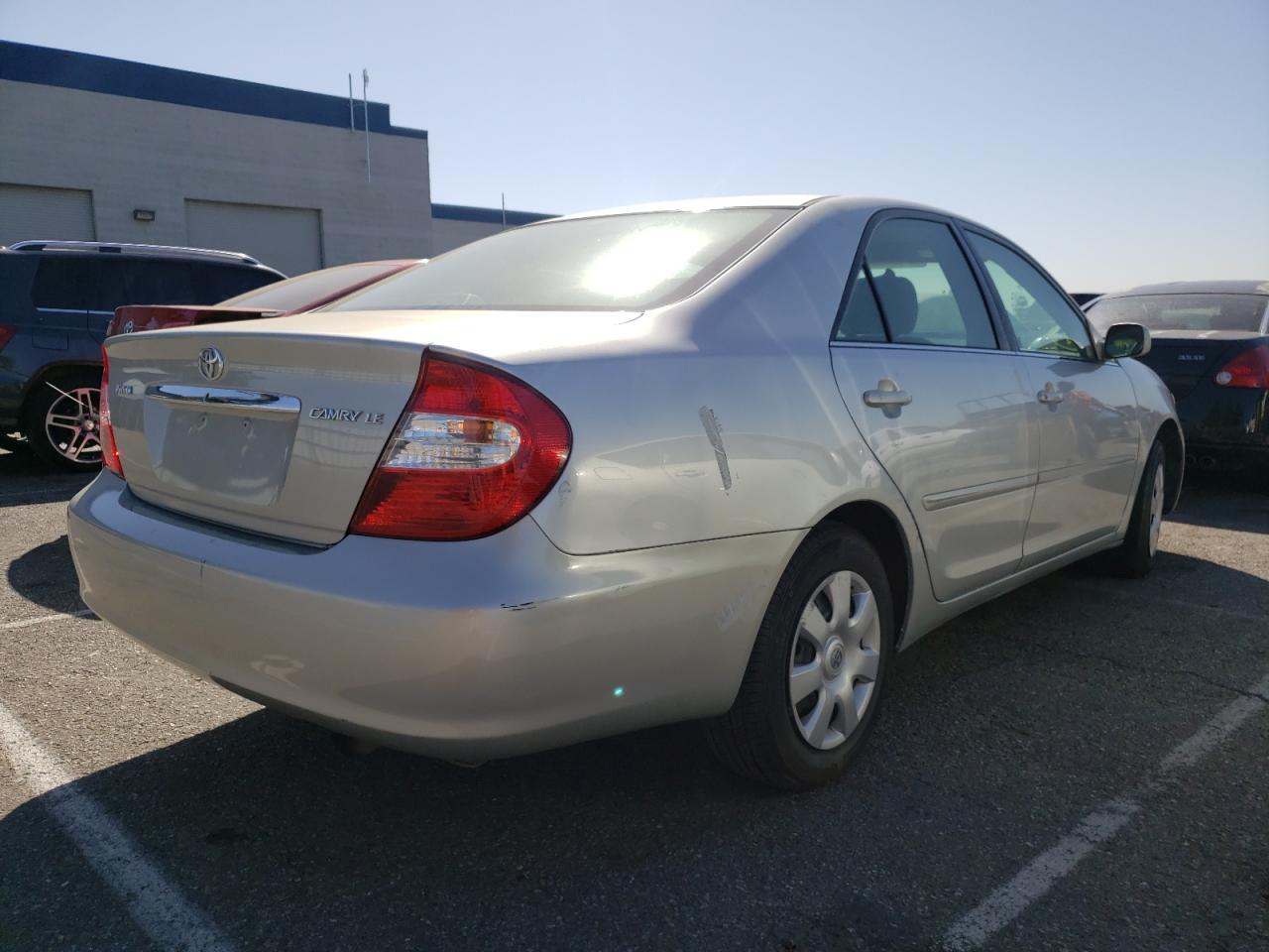 Photo 4 from auction – 2003 TOYOTA CAMRY LE with VIN 4T1BE32K63U651863