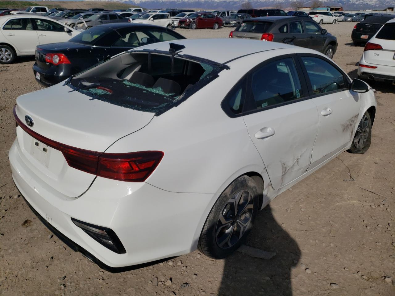 Photo 4 from auction – 2021 KIA FORTE FE with VIN 3KPF24ADXME326320