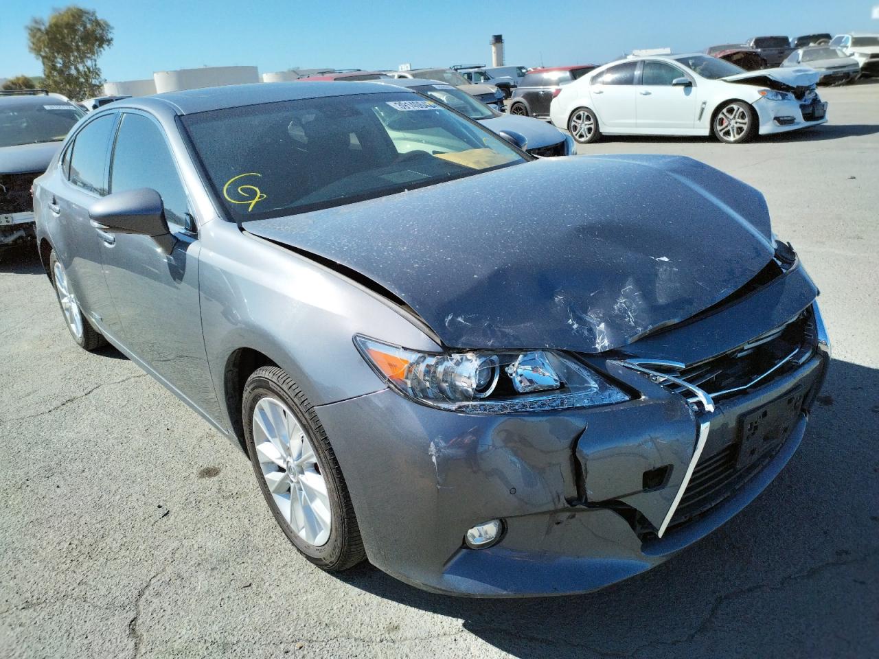 LEXUS ES 300H 2014 with VIN JTHBW1GG6E2071911 - Photo from auction