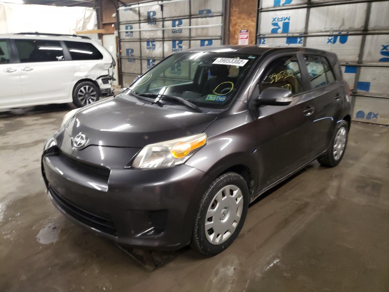 Photo 2 from auction – 2009 TOYOTA SCION XD with VIN JTKKU10429J046290
