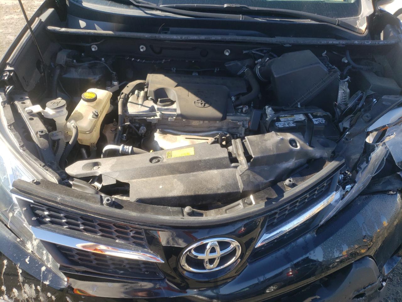 Photo 7 from auction – 2015 TOYOTA RAV4 LIMIT with VIN 2T3DFREV1FW247590