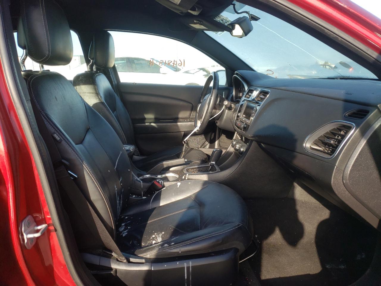 Photo 5 from auction – 2011 CHRYSLER 200 LIMITE with VIN 1C3BC2FG5BN525260