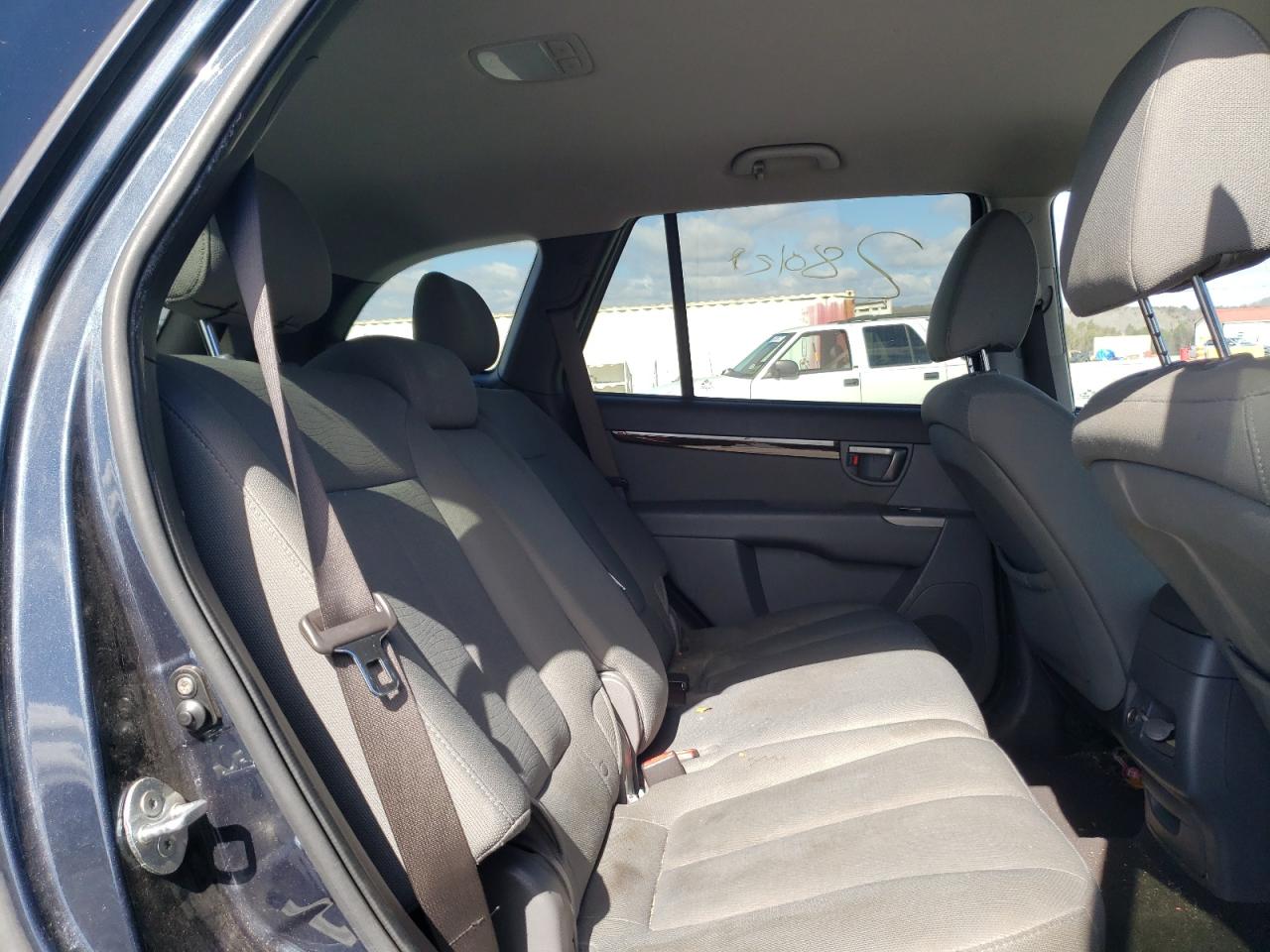 Photo 6 from auction – 2010 HYUNDAI SANTA FE G with VIN 5NMSG3AB1AH403993