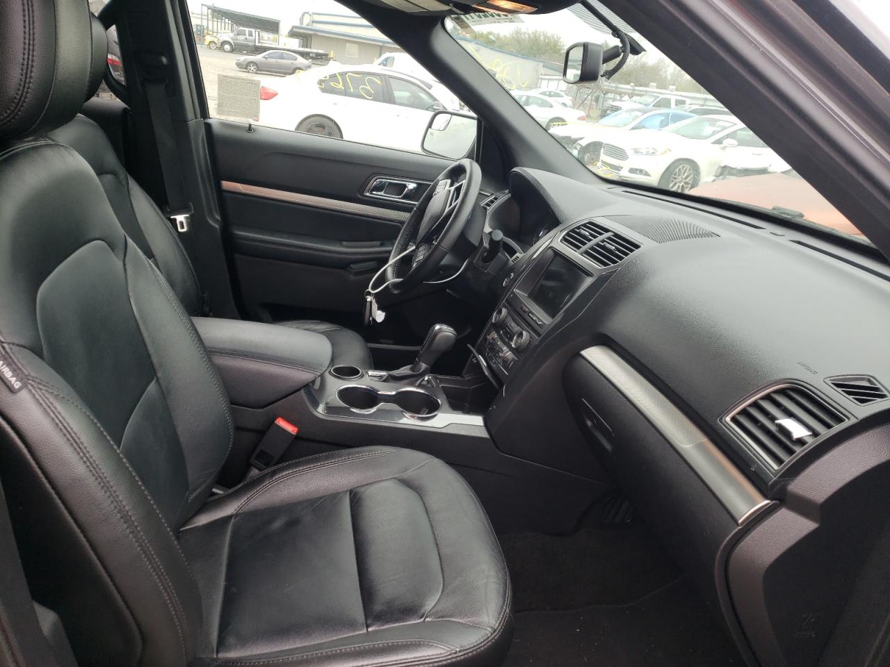 Photo 5 from auction – 2018 FORD EXPLORER X with VIN 1FM5K7D84JGB09266