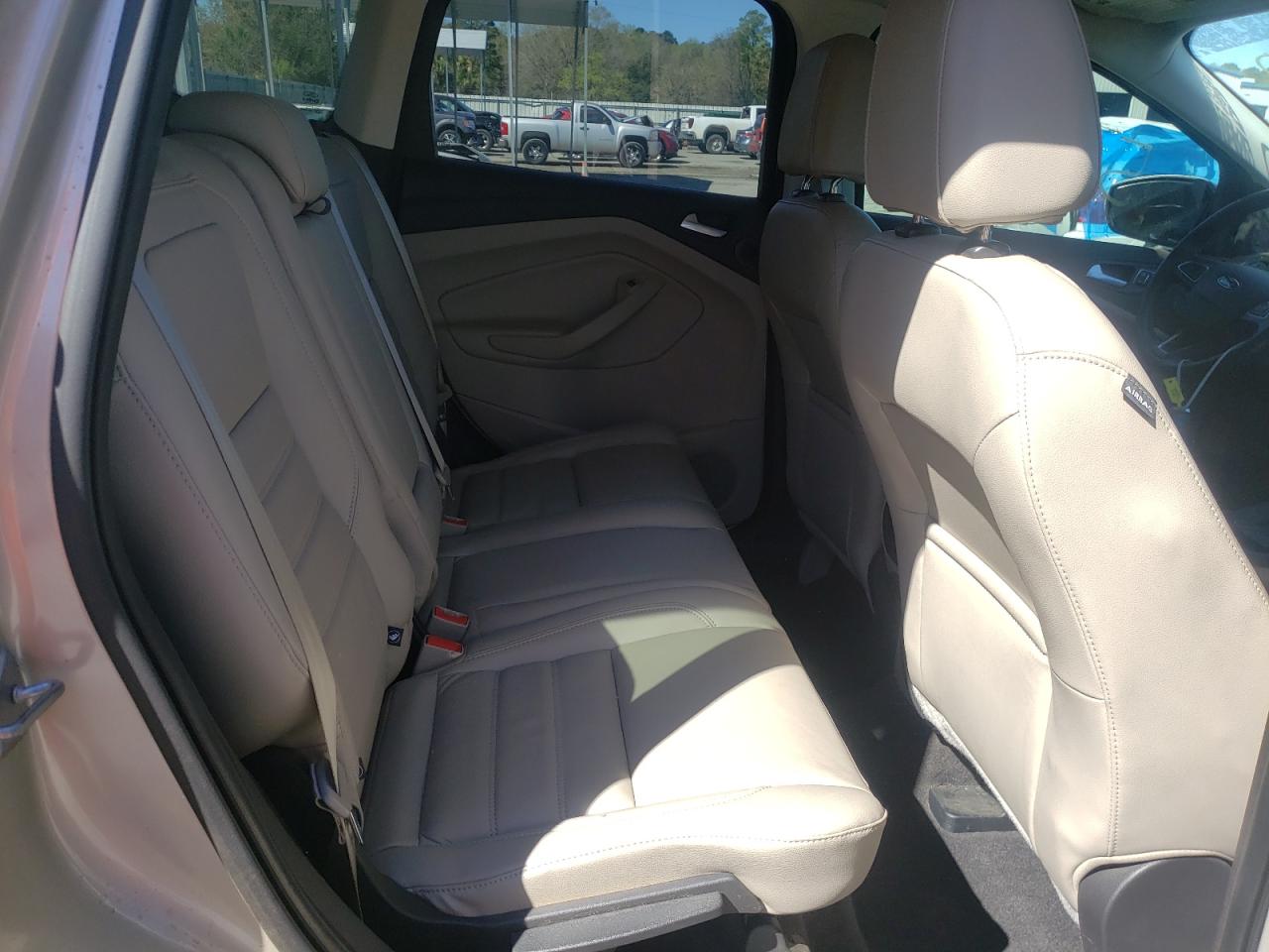 Photo 6 from auction – 2017 FORD ESCAPE TIT with VIN 1FMCU9J92HUB26556