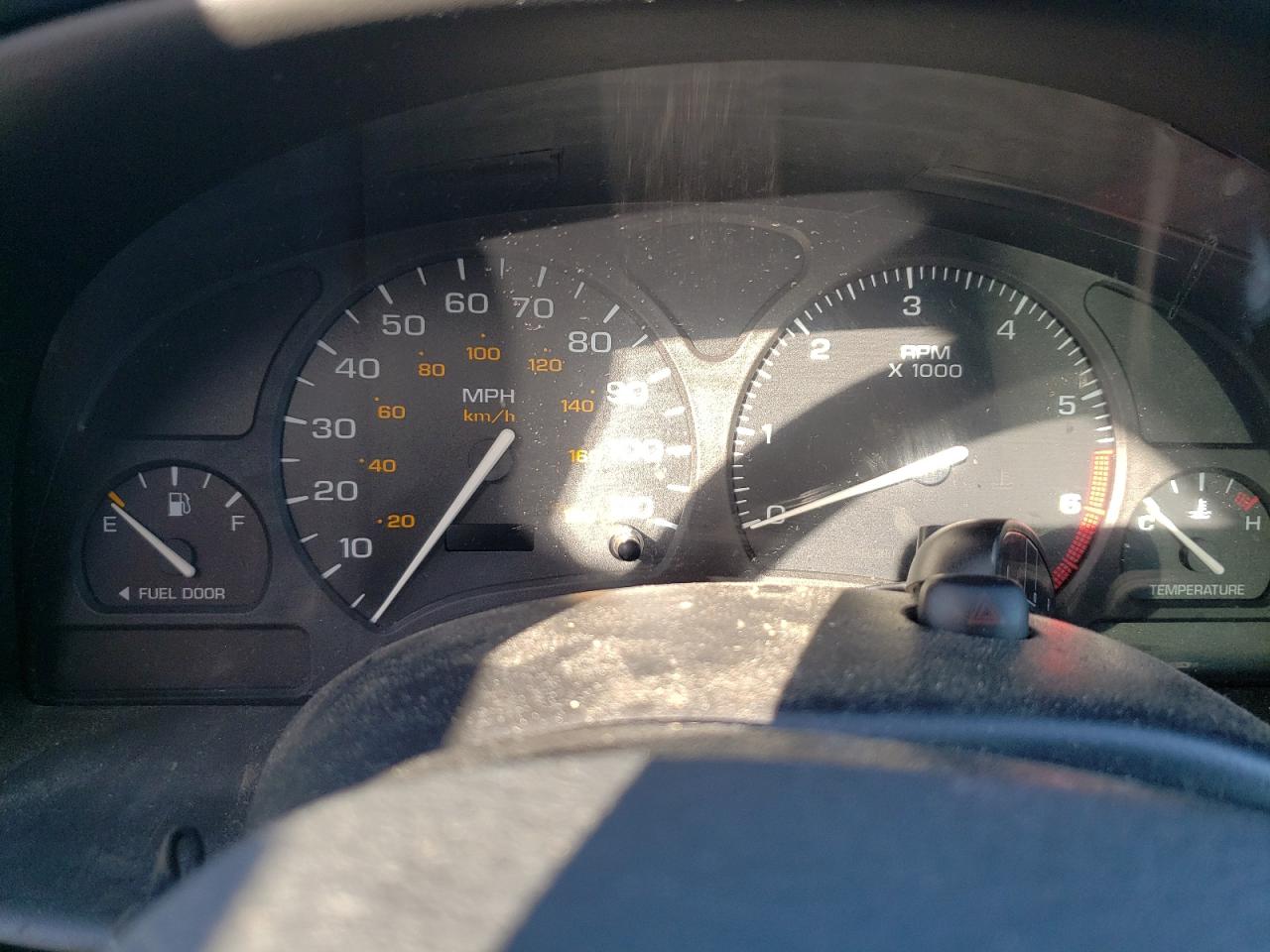 Photo 8 from auction – 2000 SATURN SL1 with VIN 1G8ZH5288YZ190373