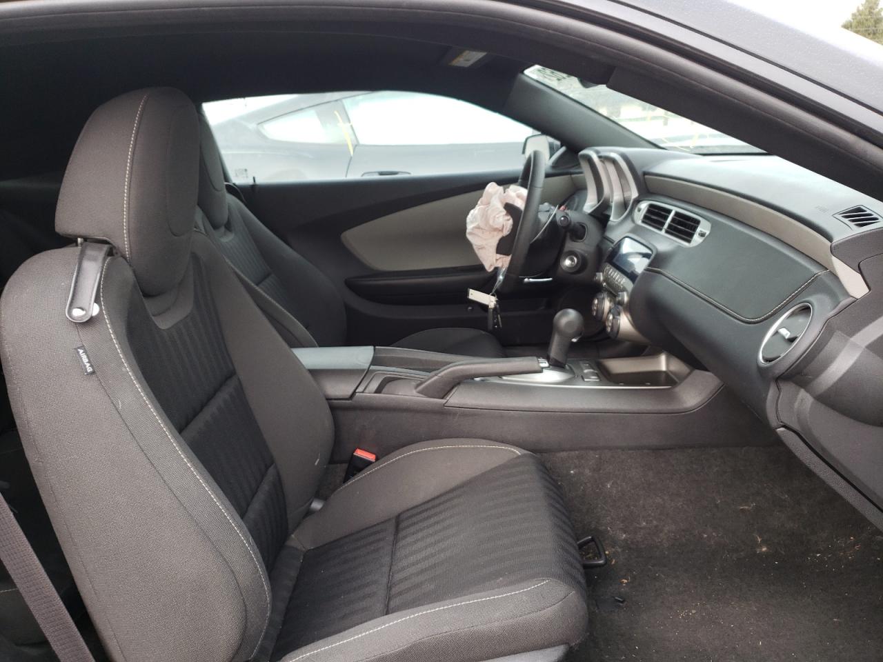 Photo 5 from auction – 2015 CHEVROLET CAMARO LS with VIN 2G1FB1E32F9112254