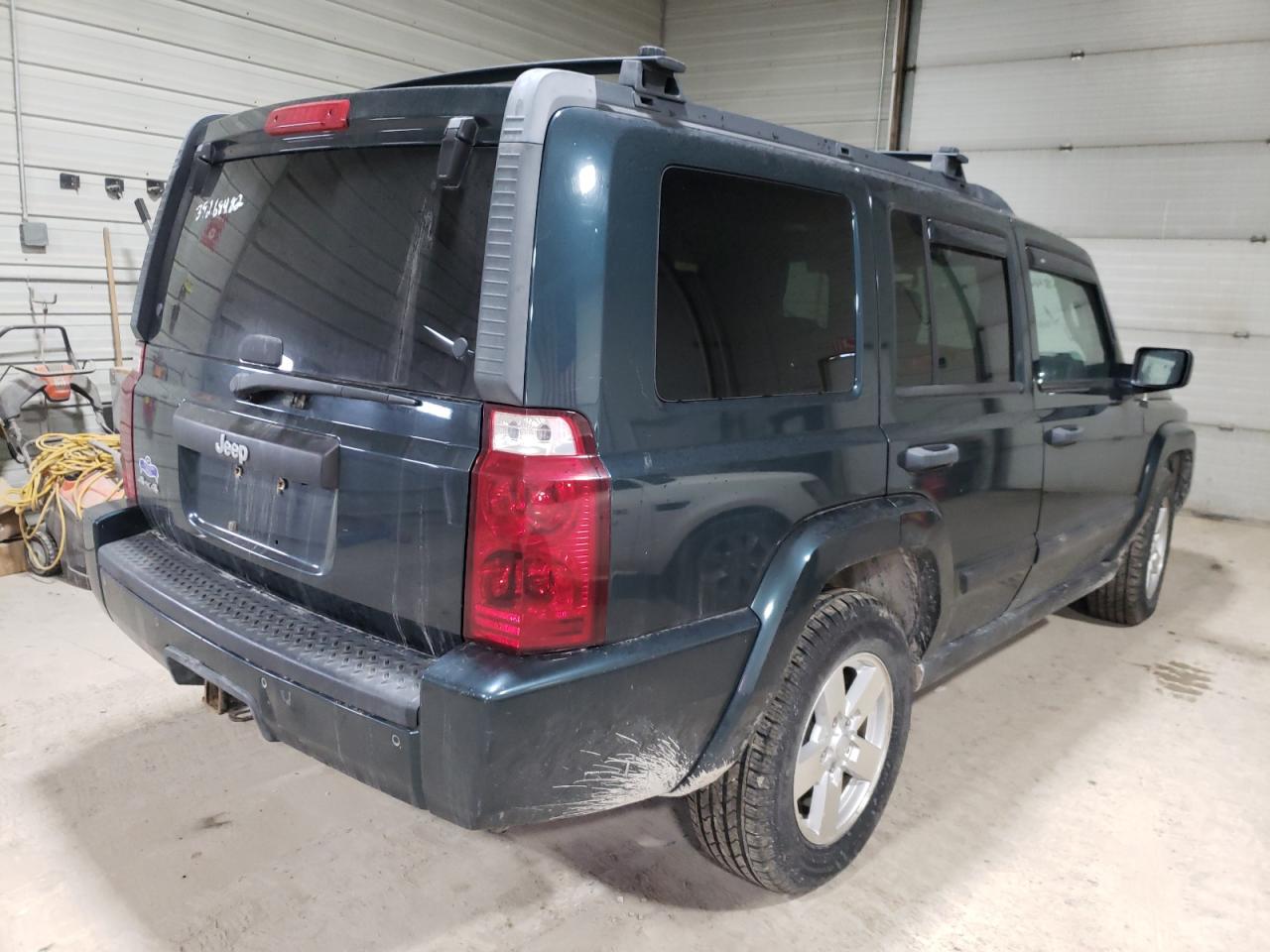 Photo 4 from auction – 2006 JEEP COMMANDER with VIN 1J8HG48N06C174138