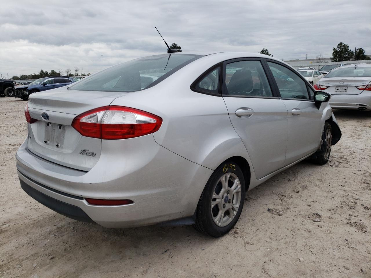 Photo 4 from auction – 2015 FORD FIESTA SE with VIN 3FADP4BJ7FM172001