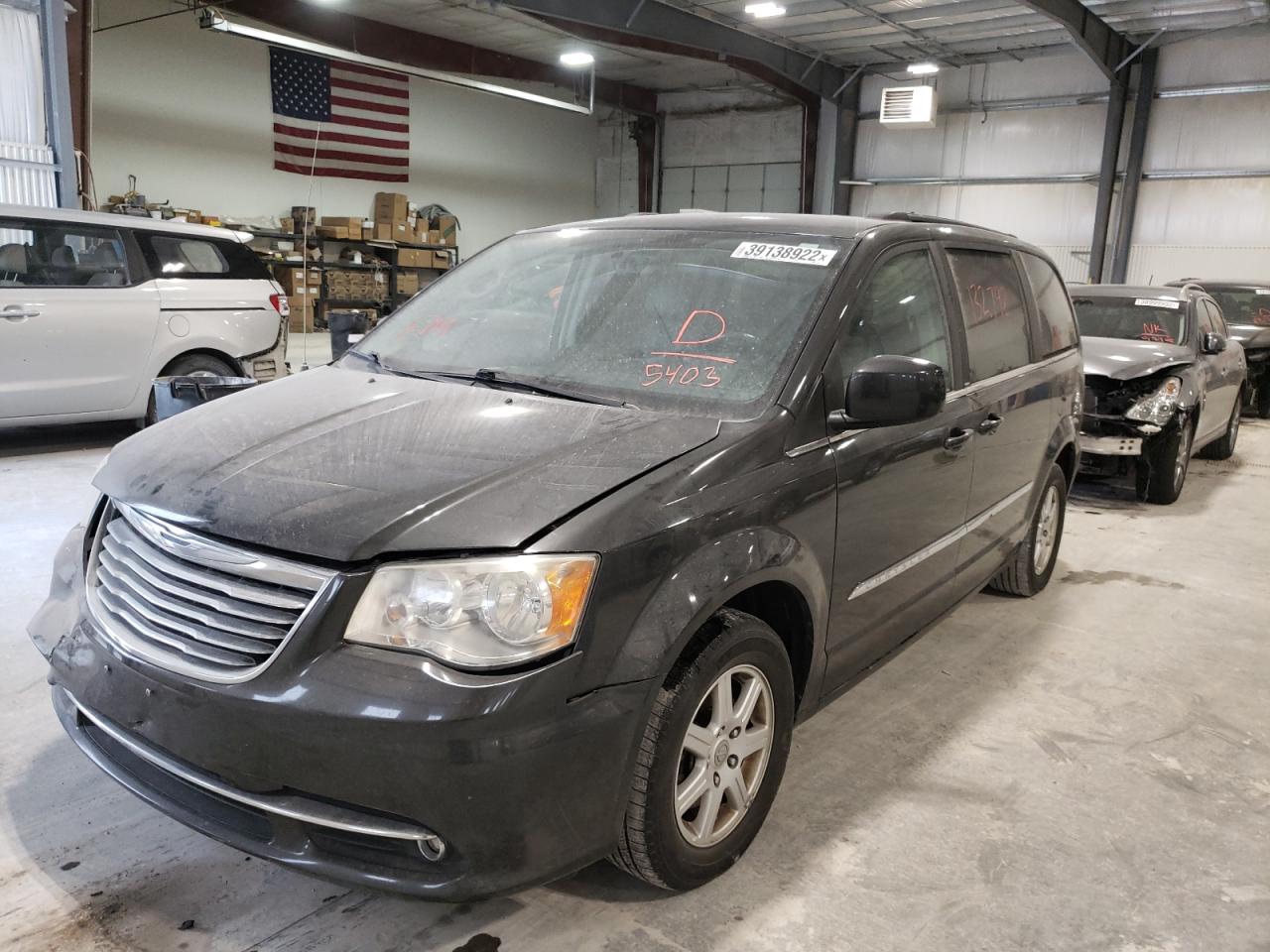 Photo 2 from auction – 2012 CHRYSLER TOWN & COU with VIN 2C4RC1BG9CR215403