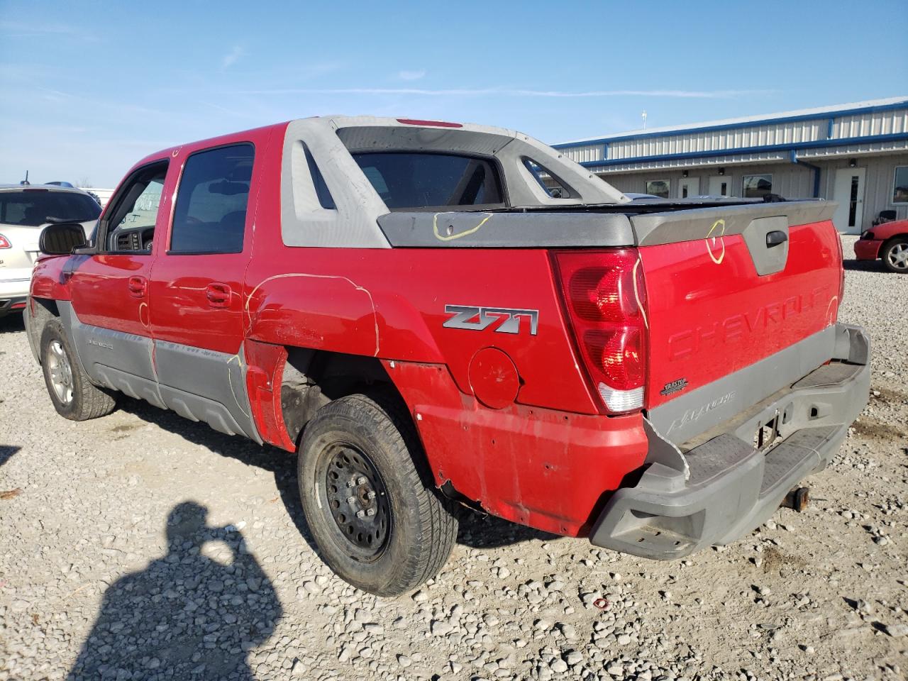 Photo 3 from auction – 2002 CHEVROLET AVALANCHE with VIN 3GNEK13T62G104137