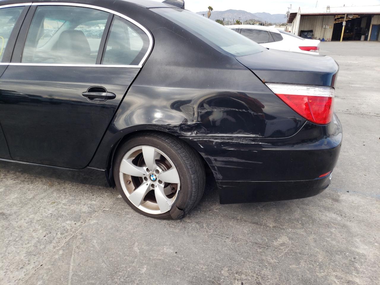 Photo 9 from auction – 2008 BMW 528 I with VIN WBANU53538CT03778