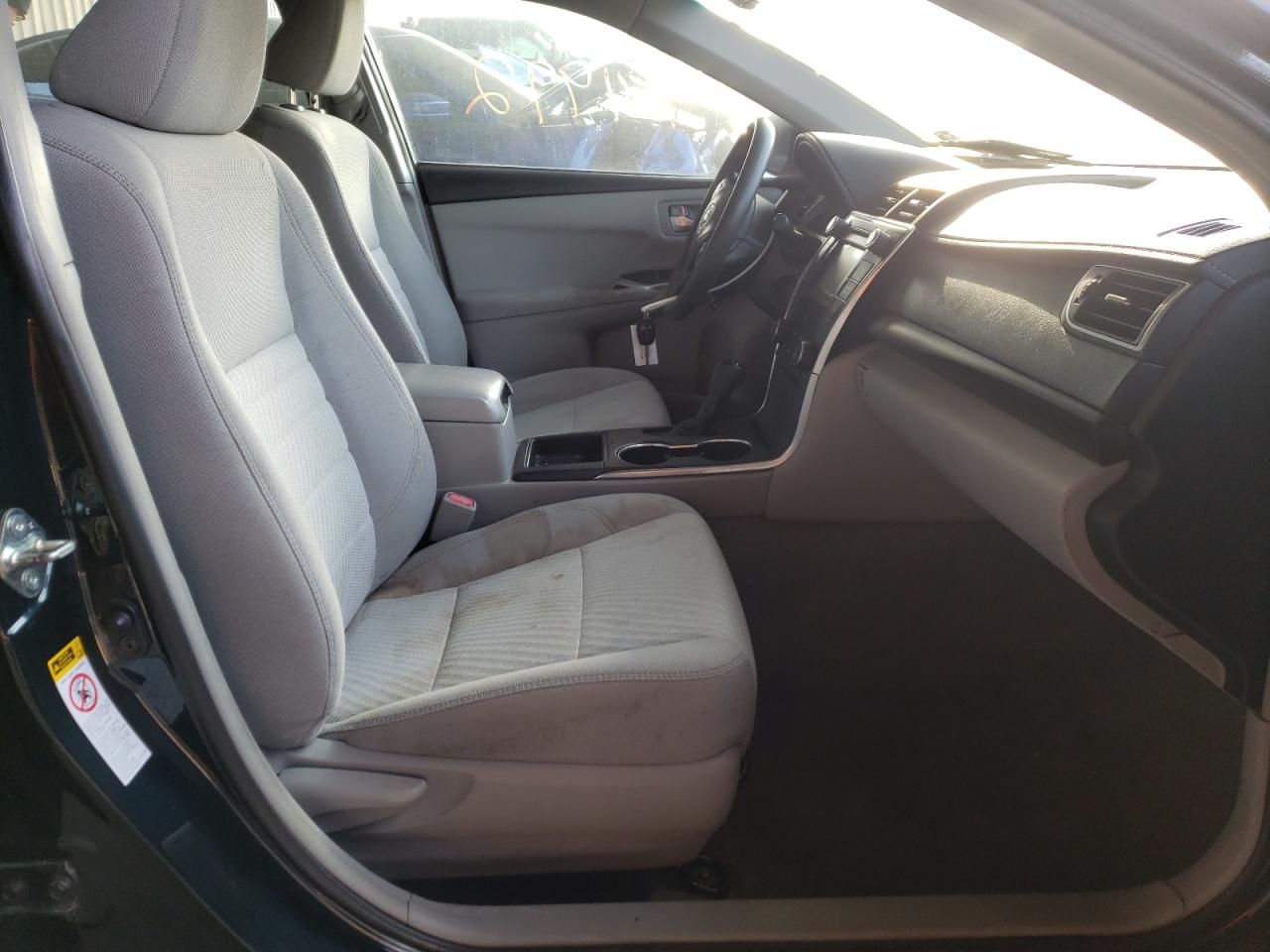 Photo 5 from auction – 2016 TOYOTA CAMRY LE with VIN 4T1BF1FK3GU563905