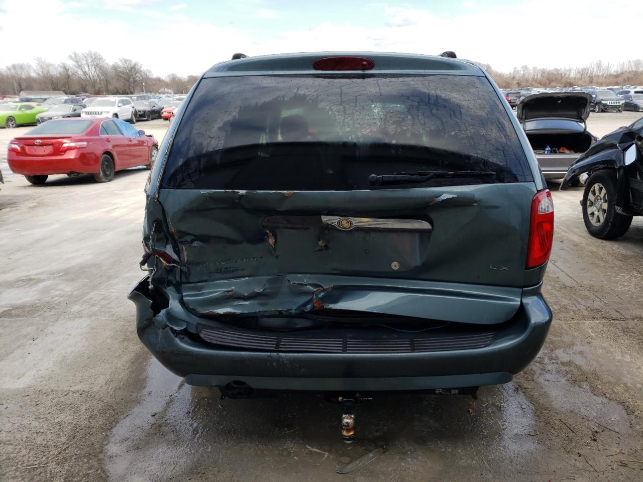 Photo 9 from auction – 2007 CHRYSLER TOWN AND C with VIN 2A4GP44R97R351929