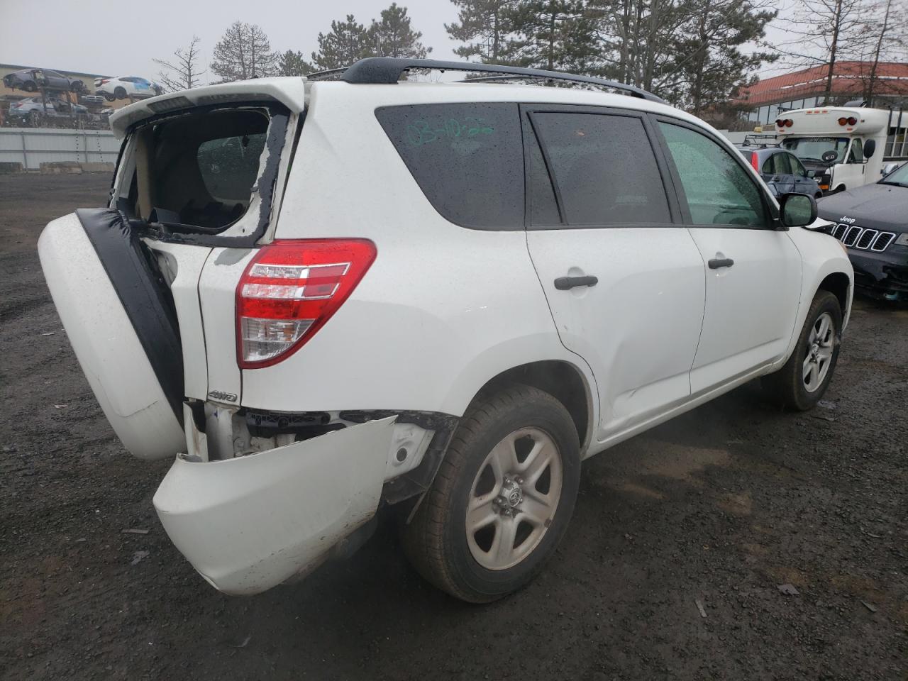 Photo 4 from auction – 2011 TOYOTA RAV4 with VIN 2T3BF4DV6BW151878