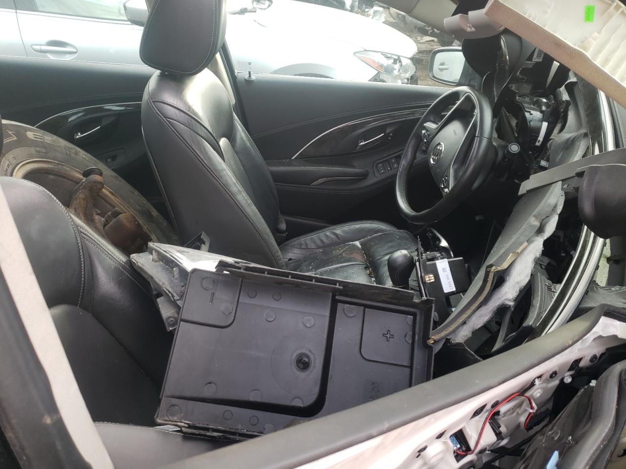 Photo 5 from auction – 2015 BUICK LACROSSE with VIN 1G4GC5G39FF222539