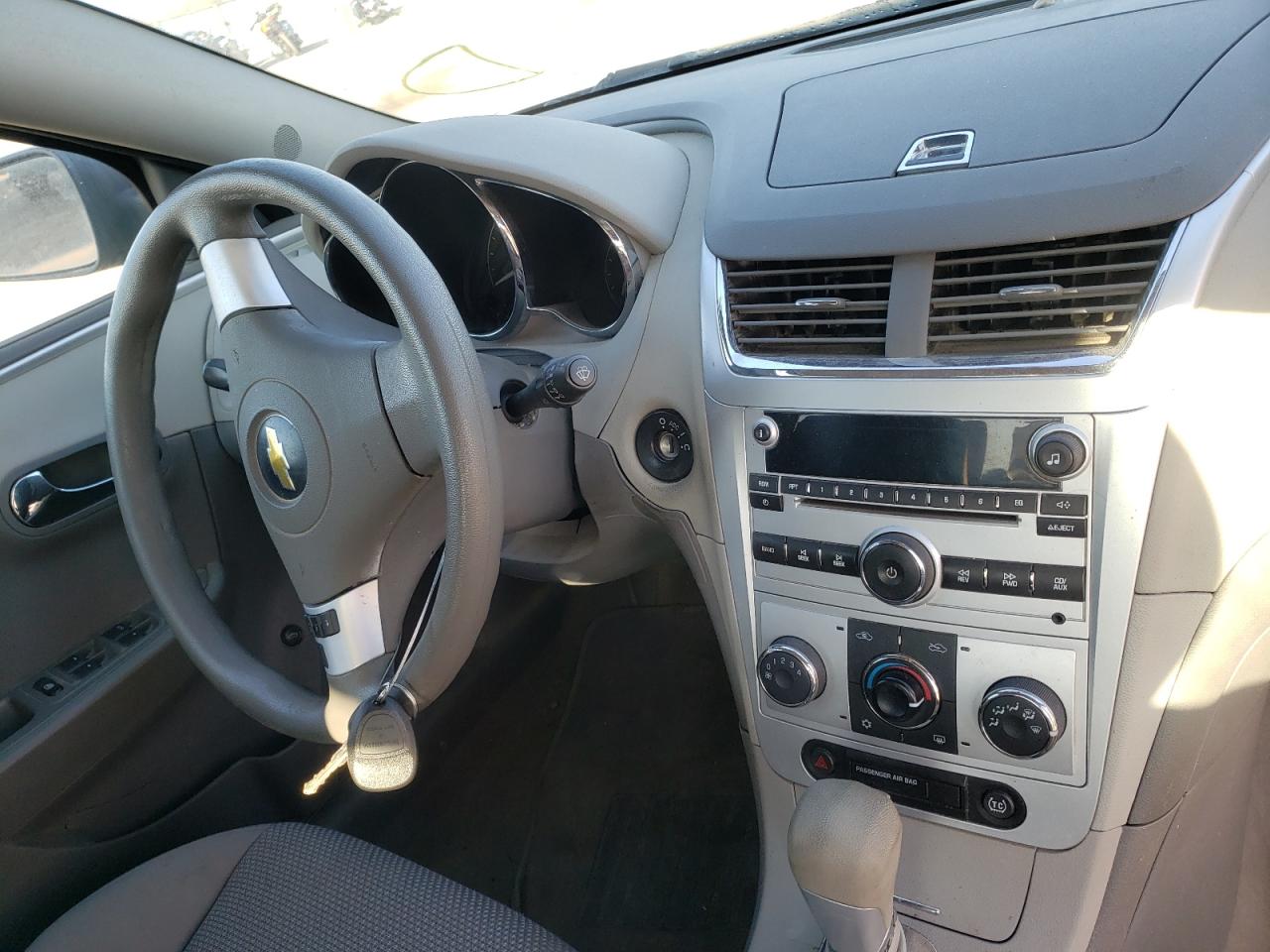 Photo 9 from auction – 2011 CHEVROLET MALIBU LS with VIN 1G1ZA5EU5BF154287
