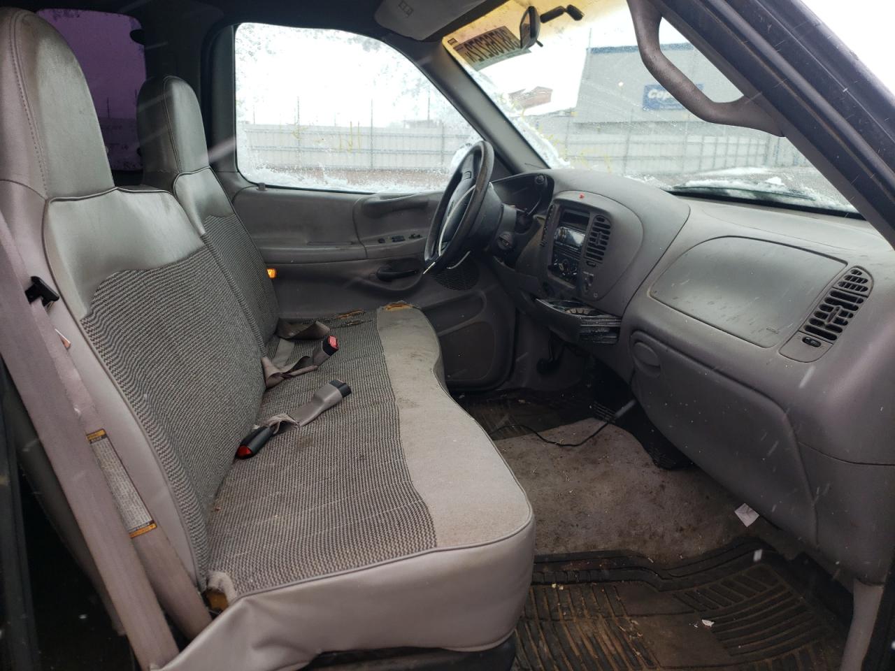 Photo 5 from auction – 1997 FORD F150 with VIN 1FTDX1763VND11381